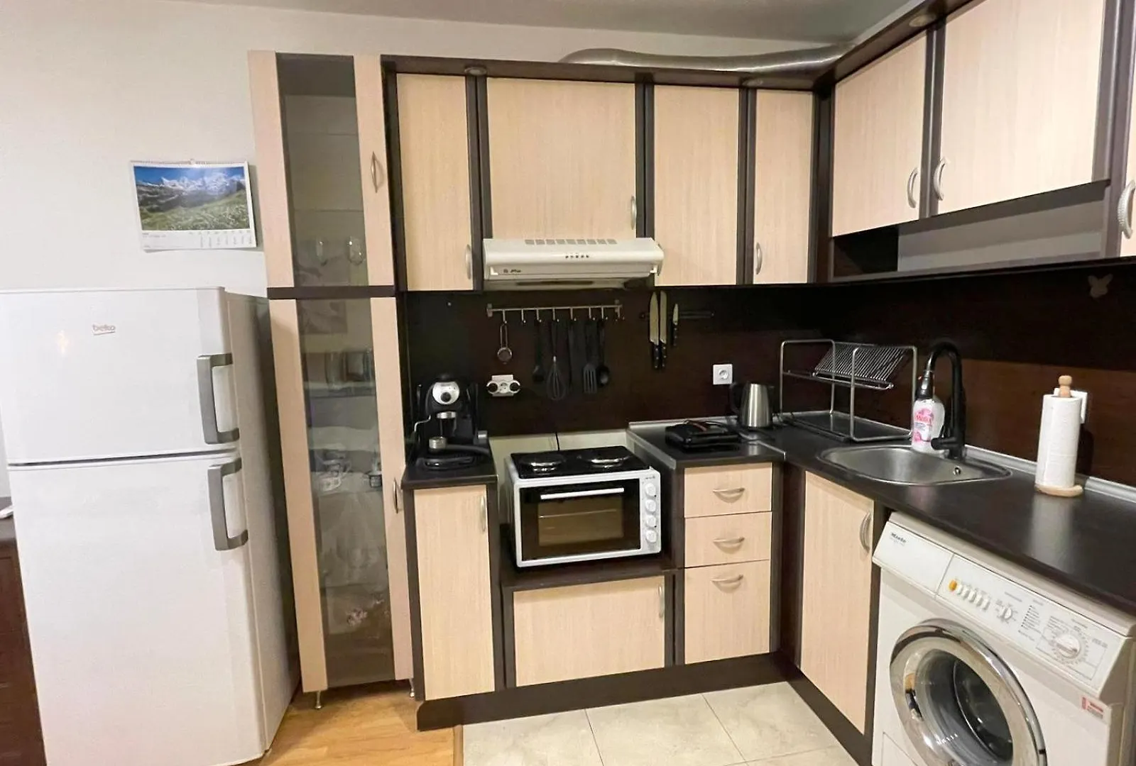 Apartment Blue Orchid Studio Near Airport & Free Parking Sofia